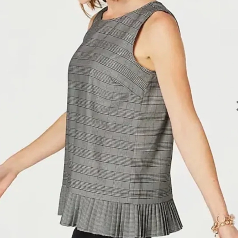 J.Jill Glen Plaid Black & White Pleated Hem Sleeveless‎ Blouse Size Medium